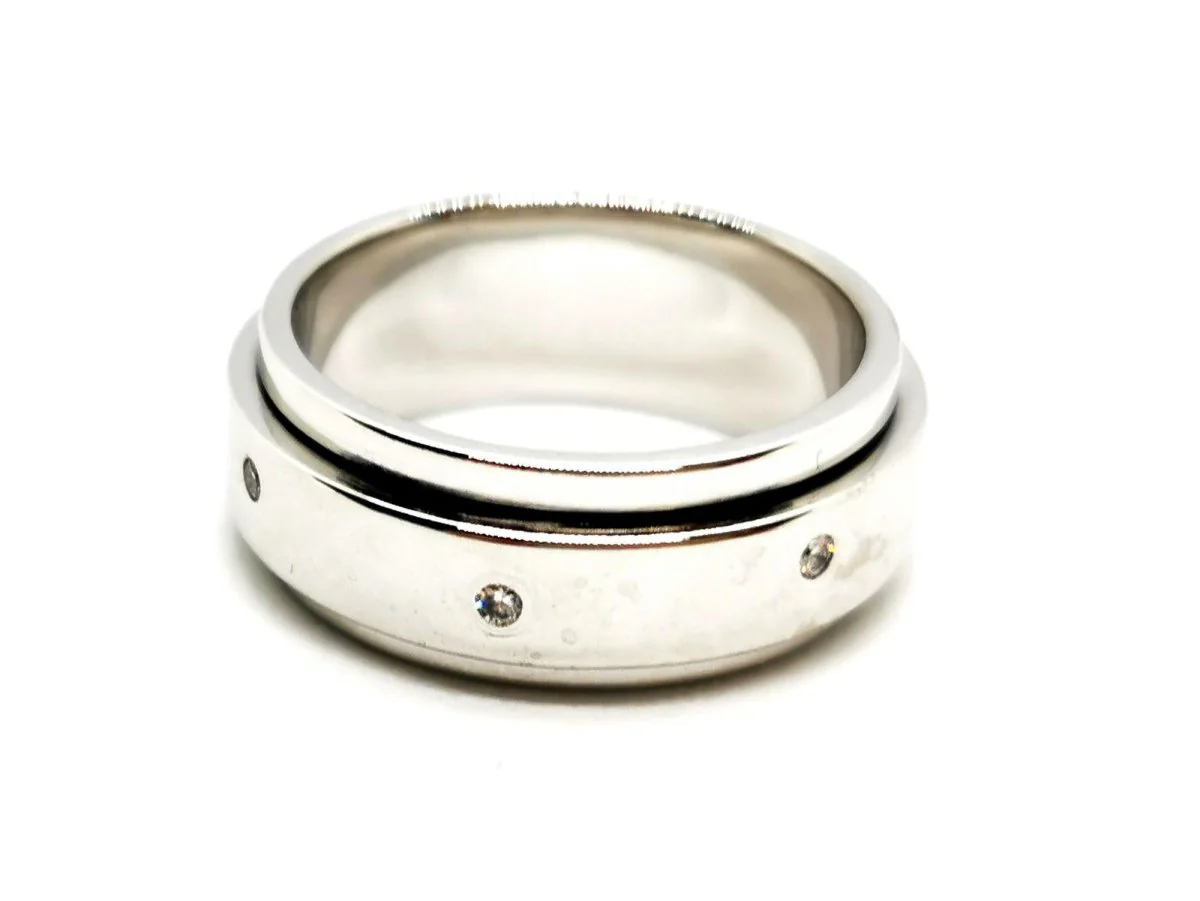 Piaget Bague Alliance Possession Or blanc Diamant - Image 5