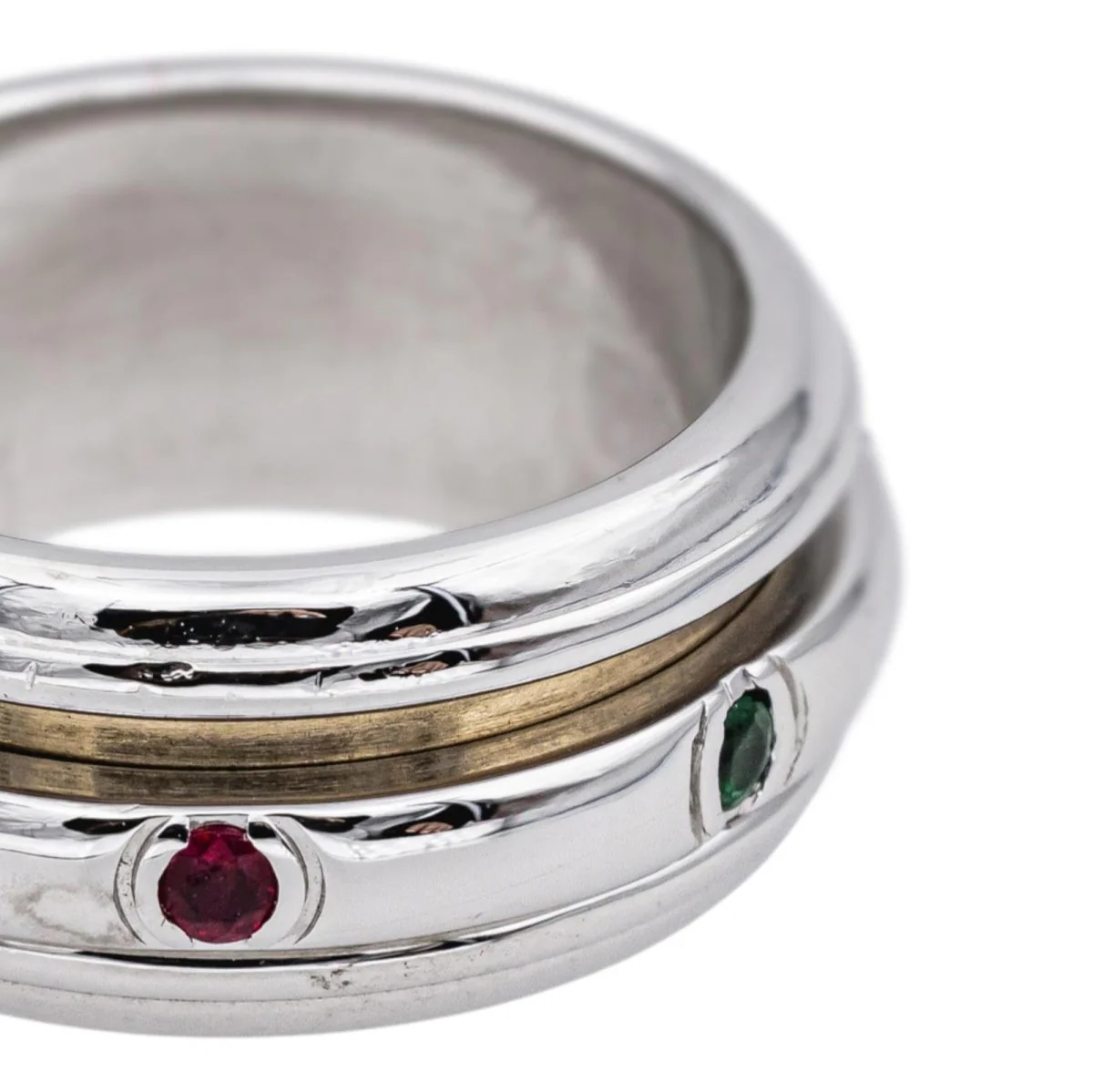 Bague Alliance PIAGET "Possession" en or blanc, rubis, émeraudes  et saphirs - Image 4