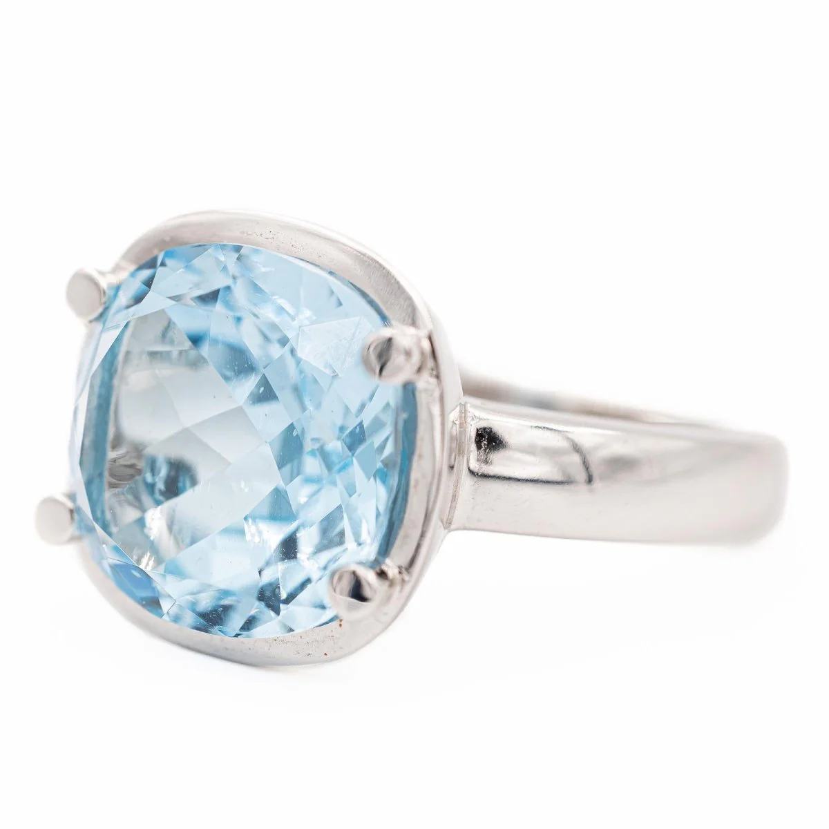 Bague Cocktail POIRAY "Filles Antik" en or blanc et topaze - Image 2