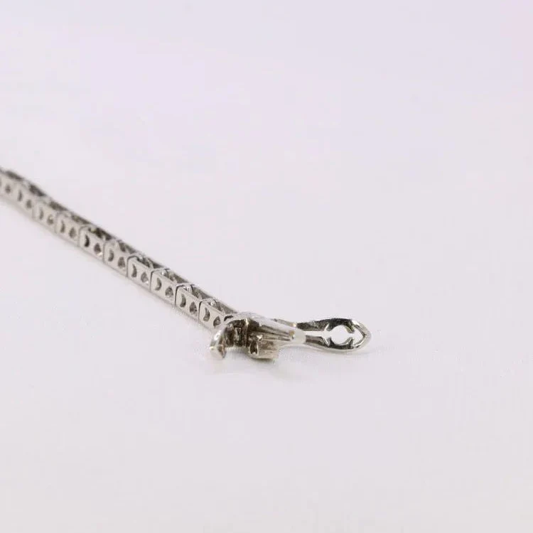 Bracelet Ligne en or blanc et diamants - Image 7
