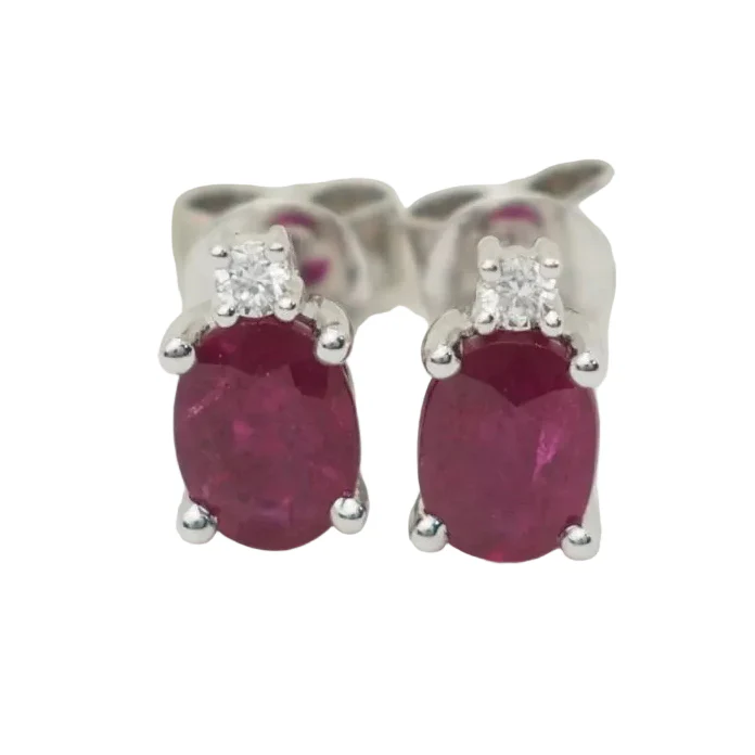 Boucles d'oreilles Puces en or blanc, rubis et diamants
