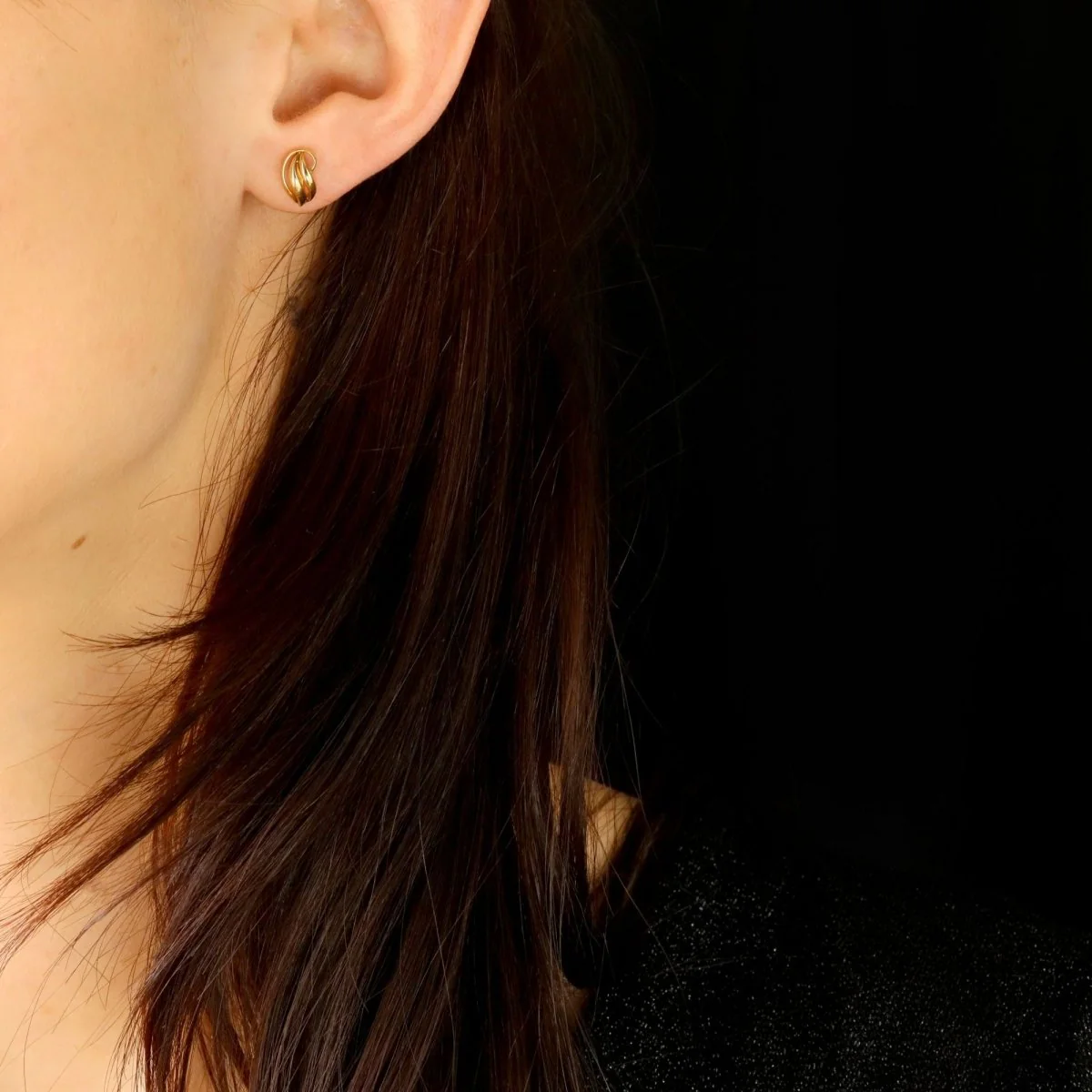 Boucles d'oreilles puces en or jaune - Image 6