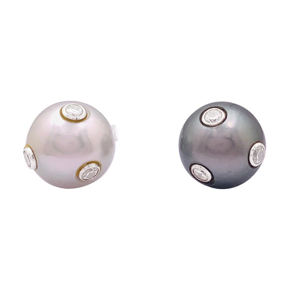 Boucles d'oreilles Puces en or, perles et diamants
