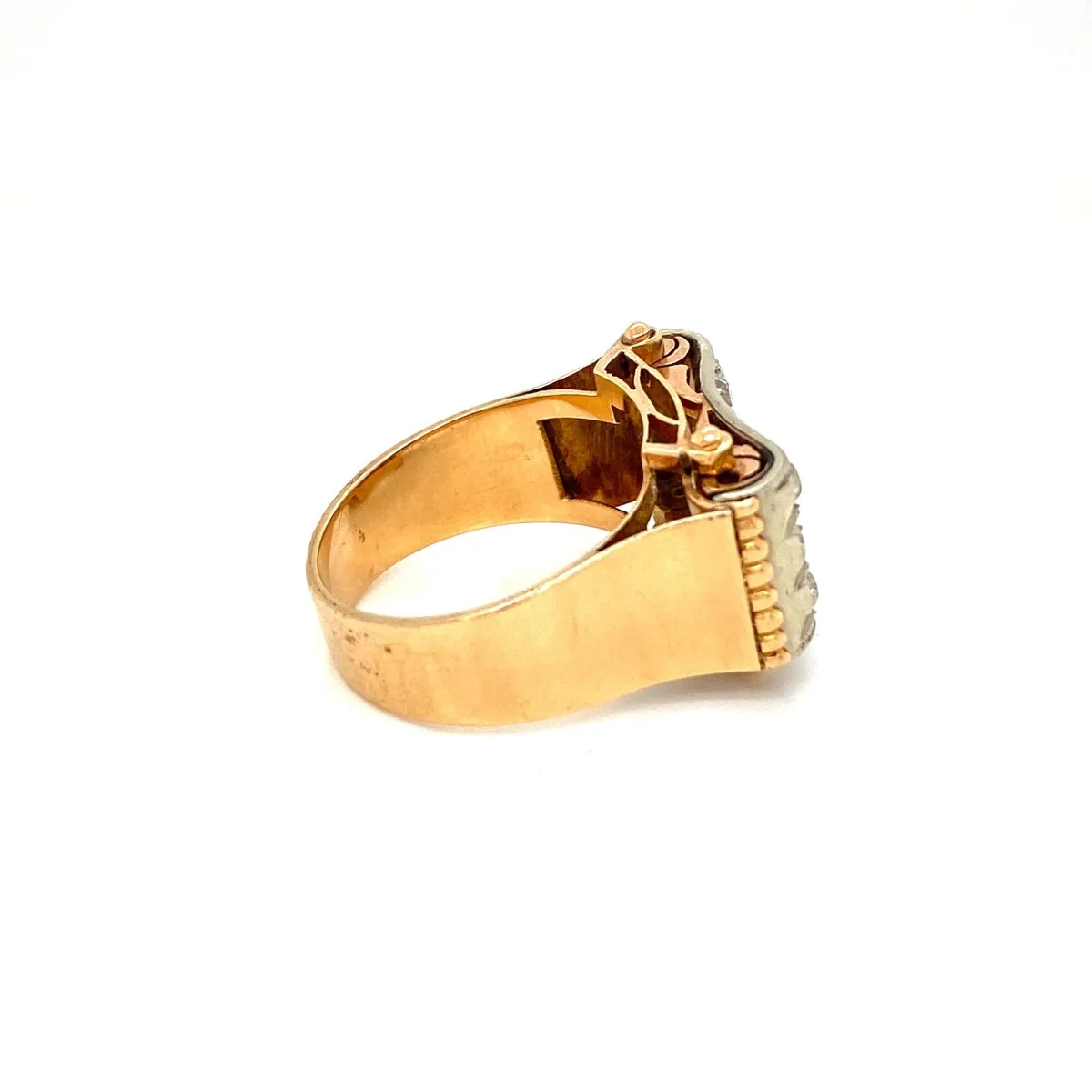 Retro 3,30 Carat Diamond Gold Cocktail Ring - Image 4