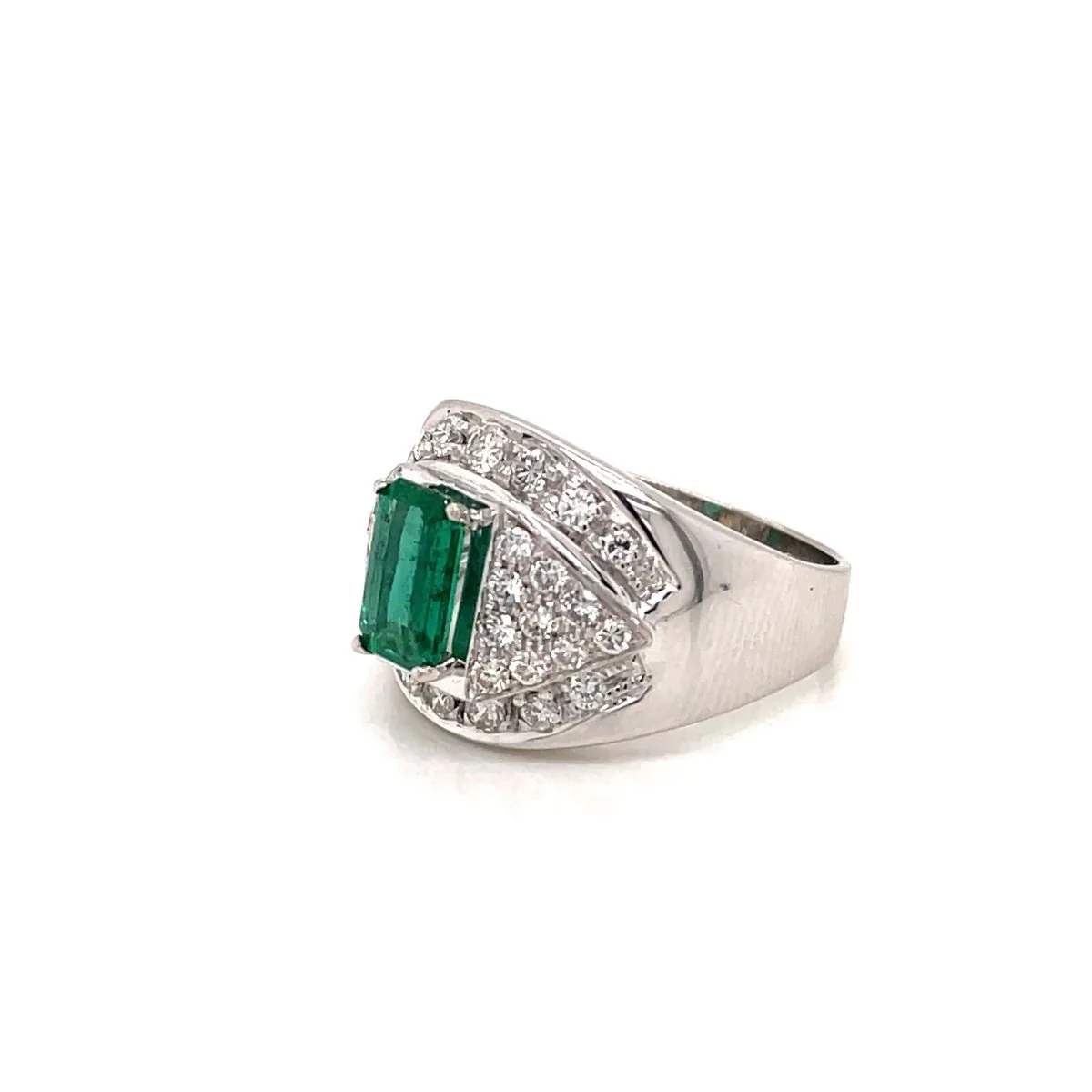 Bague de cocktail rétro en émeraude colombienne et diamant - Image 7