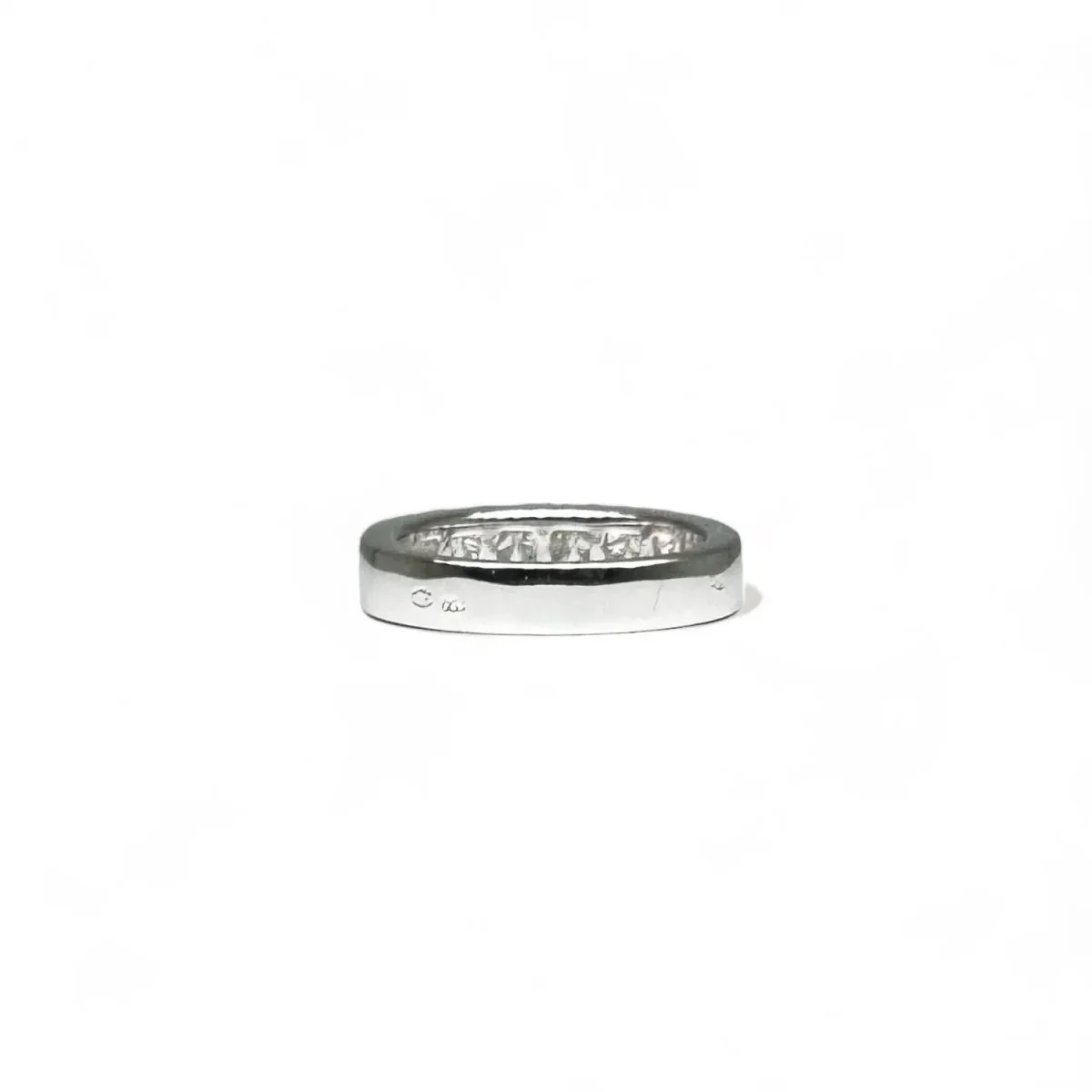 Demie alliance en or blanc sertie de diamants - Image 5