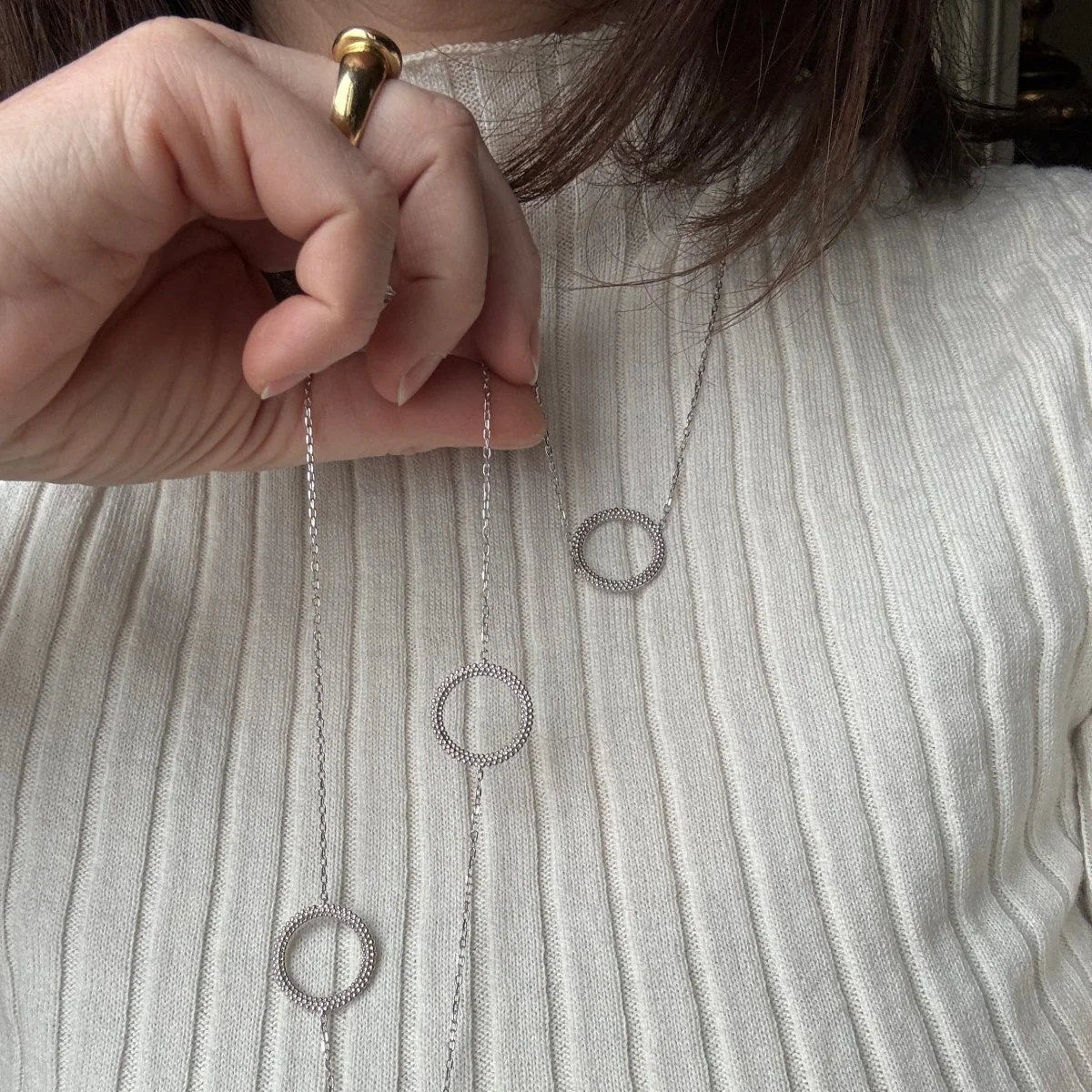 Collier Sautoir MAUBOUSSIN "Le premier Jour" en or blanc et perles - Image 2