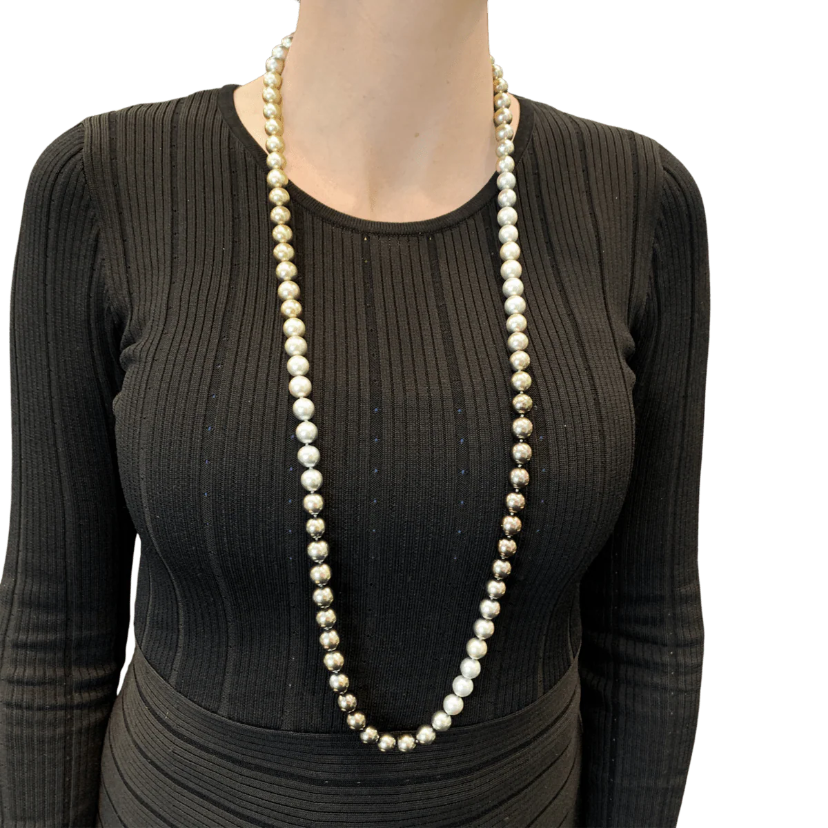 Collier Sautoir en or blanc, perles et diamants - Image 2