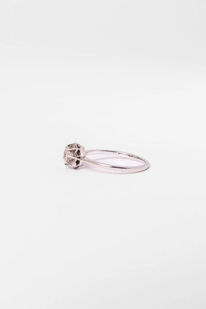 Solitaire en or blanc et diamant - Image 4