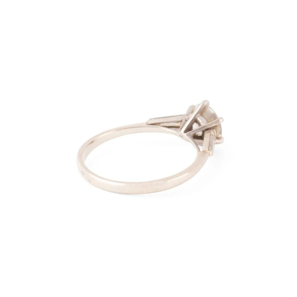 Bague Solitaire en or blanc et diamants - Image 3
