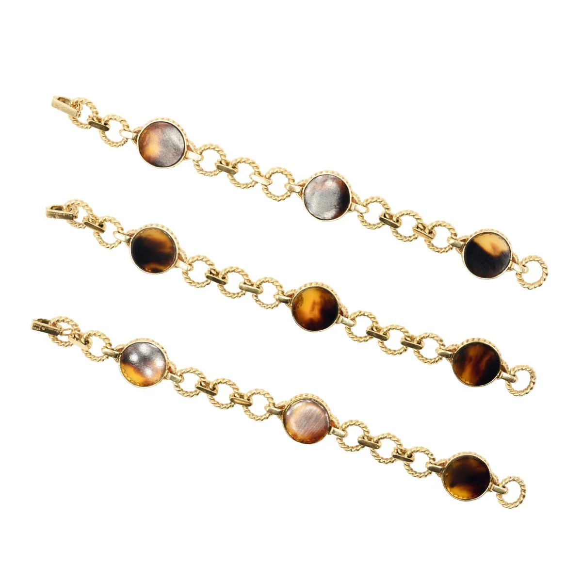 Trois bracelets BOUCHERON en or jaune et corail - Image 3