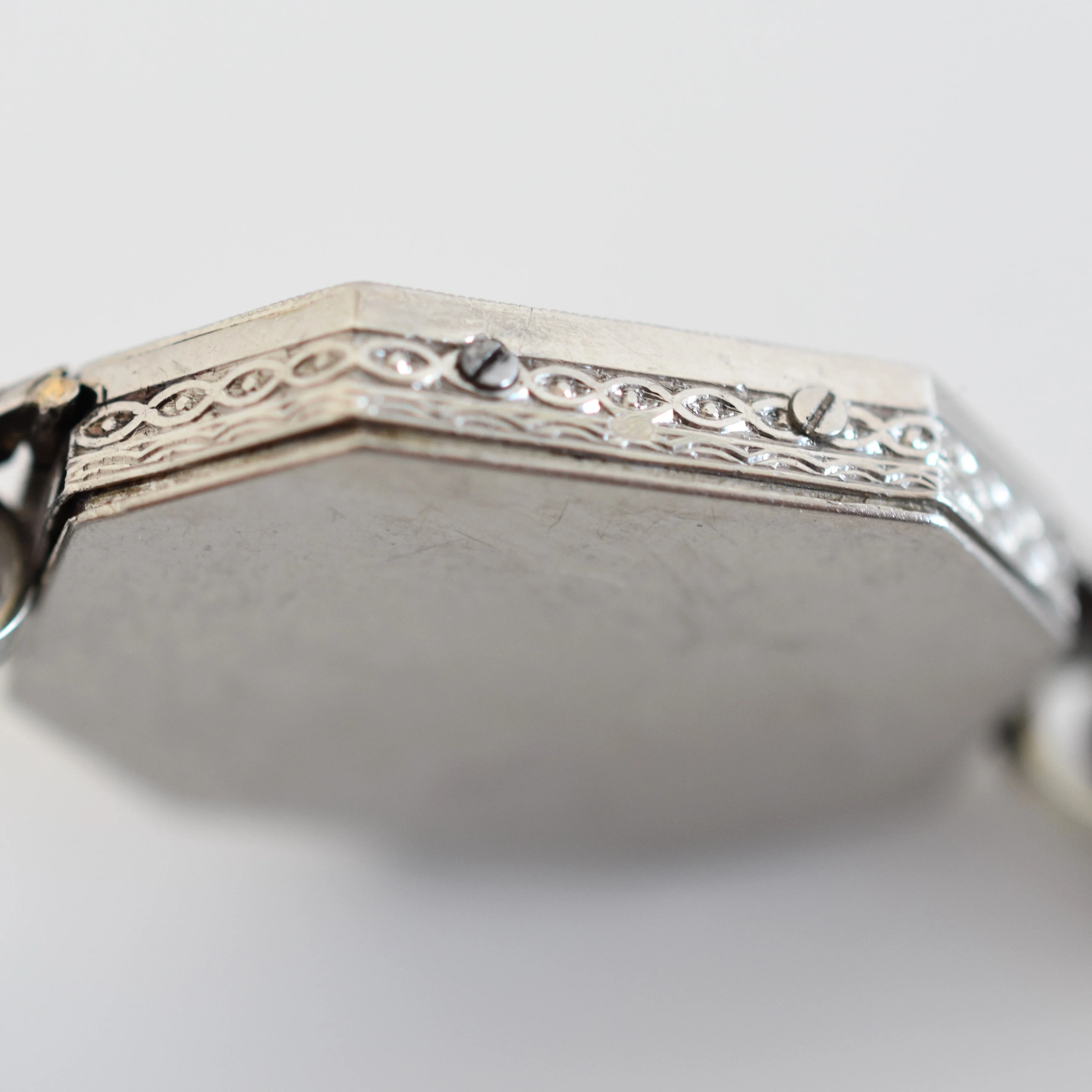Montre VACHERON CONSTANTIN en or blanc, platine, cuir, quartz et diamants - Image 3