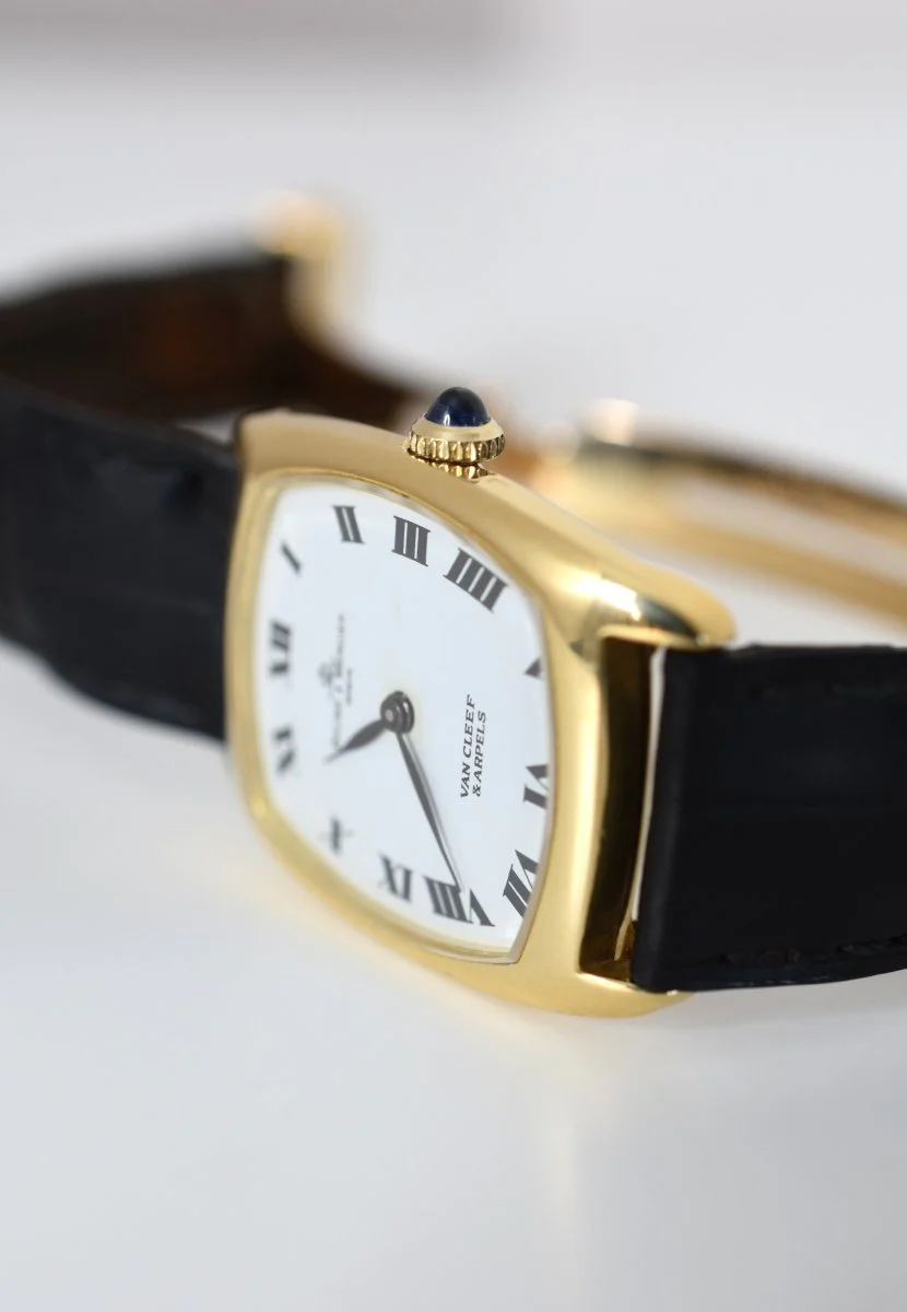 Montre BAUME & MERCIER pour VAN CLEEF & ARPELS en or jaune, cuir et saphir - Image 15