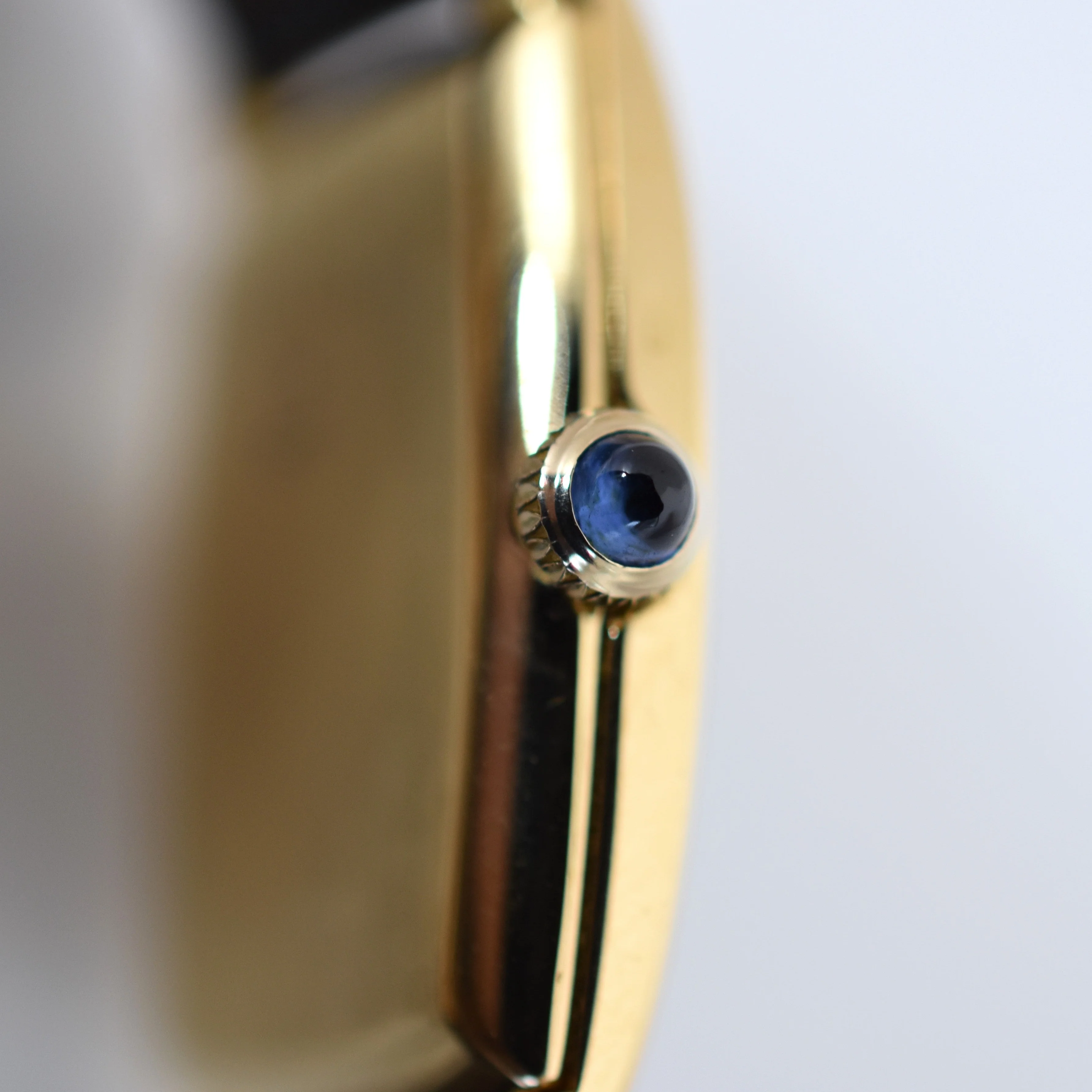 Montre BAUME & MERCIER pour VAN CLEEF & ARPELS en or jaune, cuir et saphir - Image 18