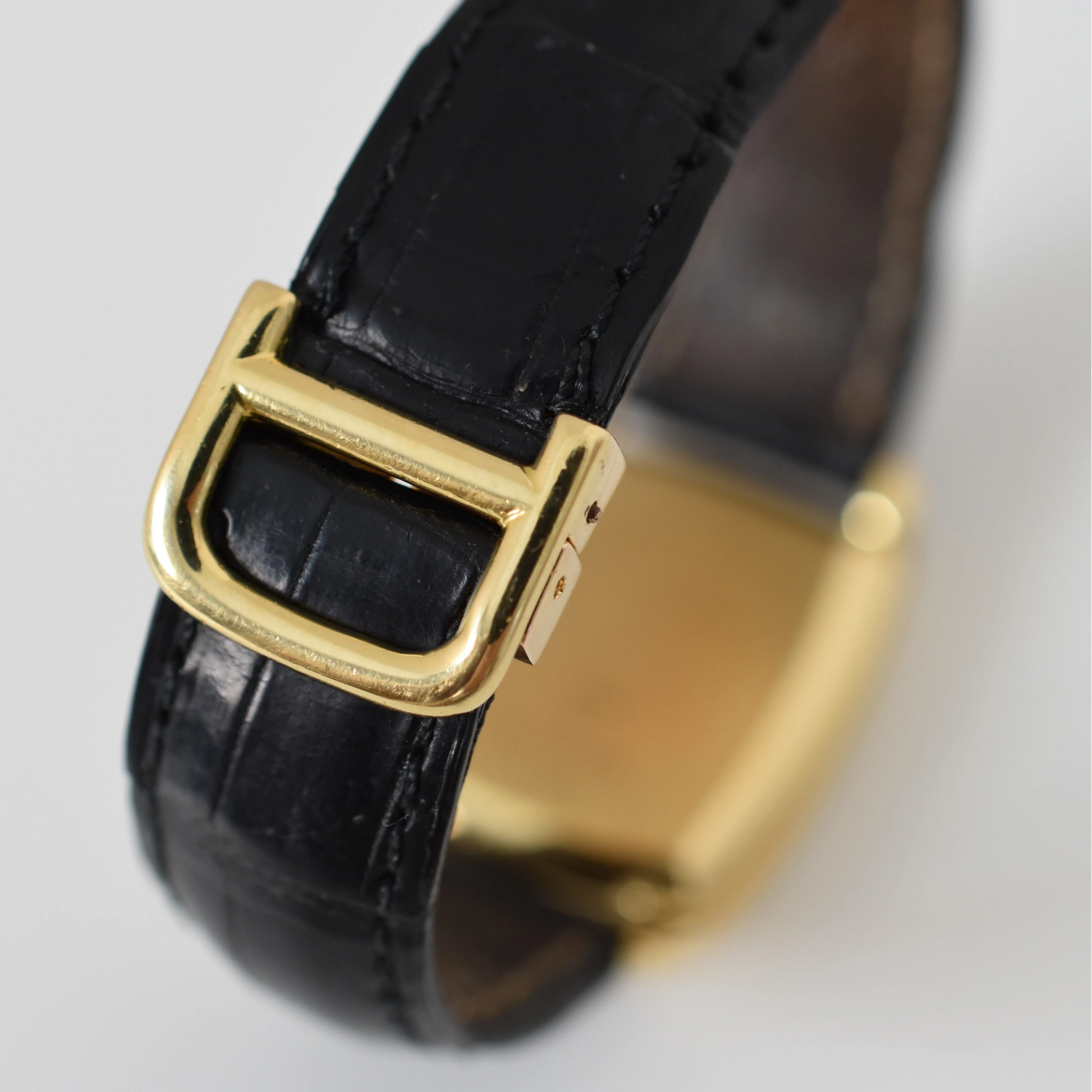 Montre BAUME & MERCIER pour VAN CLEEF & ARPELS en or jaune, cuir et saphir - Image 7