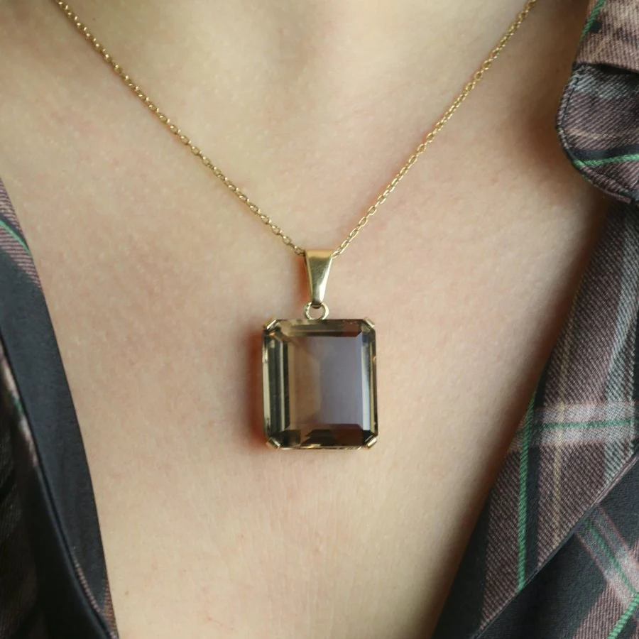 Pendentif VASSORT en or jaune et quartz - Image 2