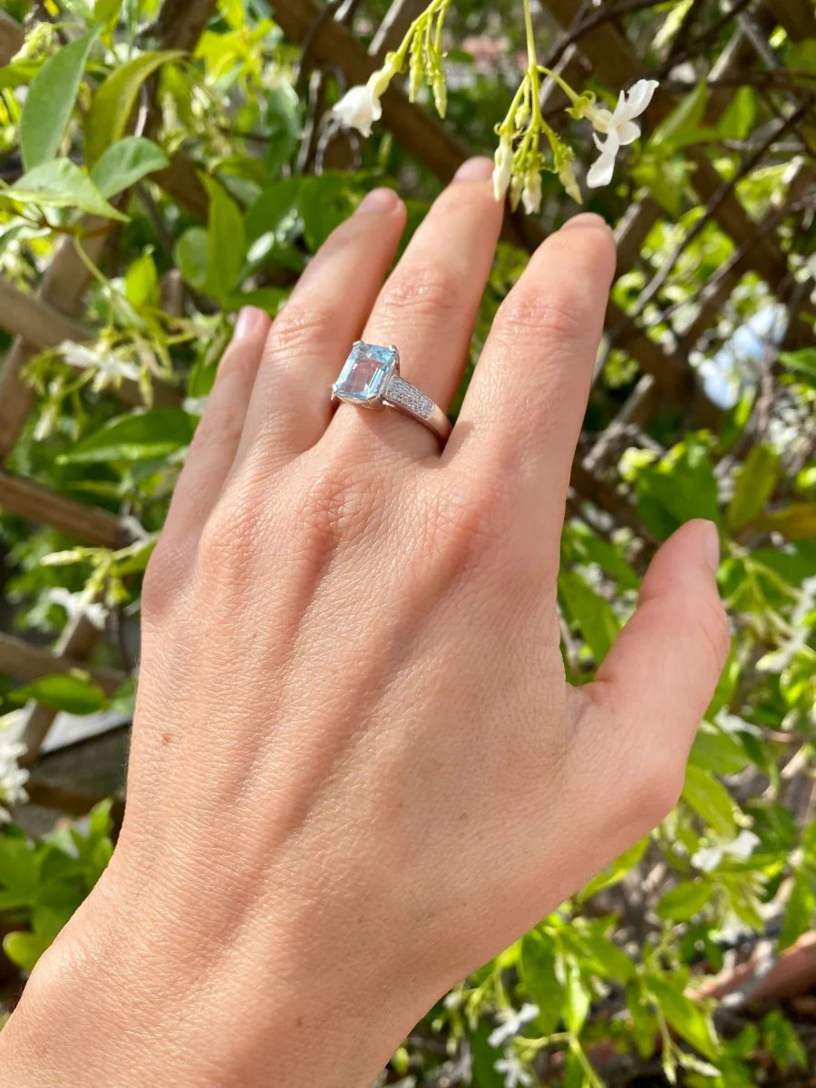 Bague en or avec aigue-marine et diamant de 2,5 carats - Image 13